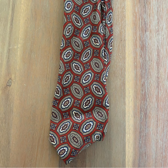 Men's Red Paisley Il David by Florence Silk Tie - Picture 1 of 6